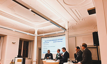 links nach rechts: Rüdiger Eisenbrand, Frank Emrich, Dr. Burkhard Siebert, Christian Gerlitz, Andreas Trenkel