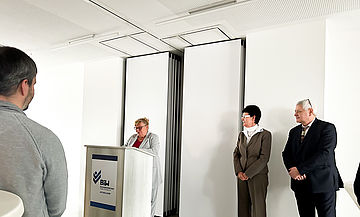 links nach rechts-Ortsteilbürgermeisterin von Walldorf Ute Pfeiffer, Leiterin des AFZ Walldorf Britta Rabe, Geschäftsführer des Bildungswerk BAU Hessen-Thüringen e.V. Ralf Hannemann
